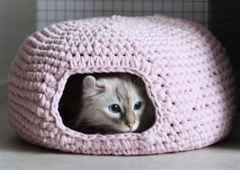 DIY Crochet cat bed - Handy DIY