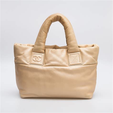 Подборка лучших женских сумок на ресейл-платформе Second Friend Store