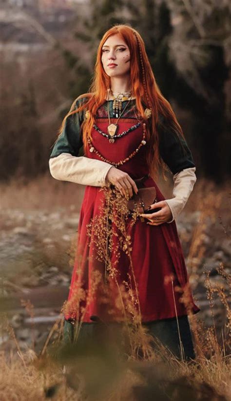 Pin on Nordic Women ♀ Viking Era Fashion