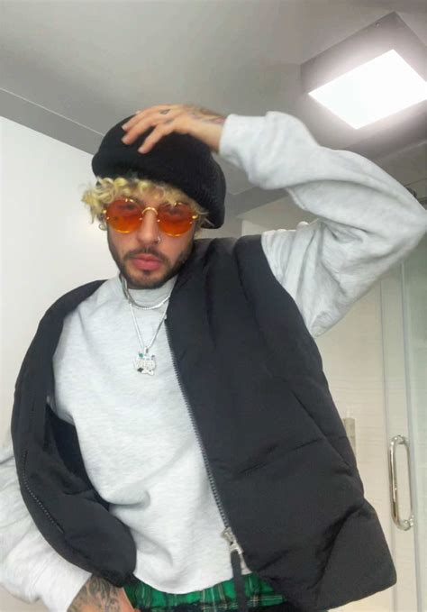 寶貝，吃飯專心點 | 咪咪寶 (@mimaroom)