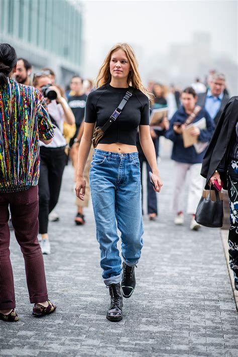 Anna Ewers e l'inno alle cose semplici della vita nel suo modo di