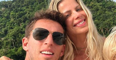 Karina Bacchi E Amaury Voltaram - Karina Bacchi e Amaury Nunes terminam casamento após 4 anos de relação ...