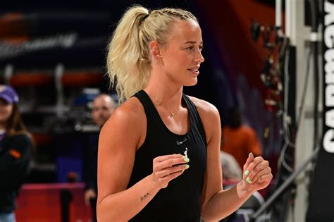 WNBA Star Leaves Everyone Speechless With Modeling Photo - The Spun