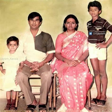 vijay actor wiki age wife family children biography caste