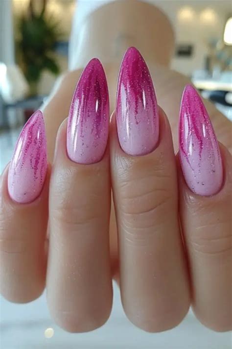 Discover Vibrant Two Tone Summer Ombre Nails for a Trendsetting Season