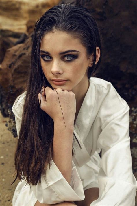 32 best Meika Woollard images on Pinterest | Faces, Portraits and ...