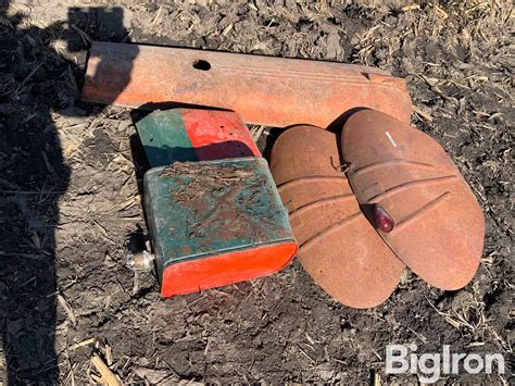 Case VAC Tractor Parts BigIron Auctions