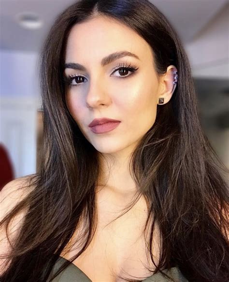 Victoria Justice Latest Photos - CelebMafia