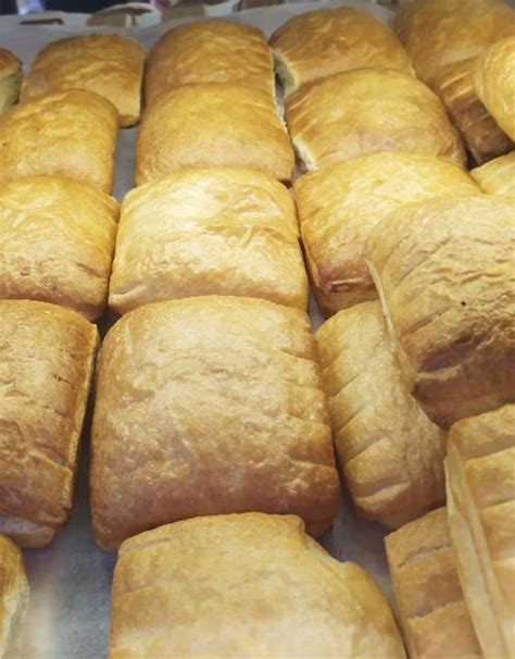 Слойка с сыром - калорийность, пищевая ценность ⋙ TablicaKalorijnosti.ru
