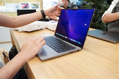 Macbook Pro M1 14 inch 2021 | MacBook Pro M1 2021 giá rẻ | Mac24h
