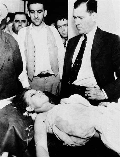 Bonnie And Clyde's Death Told In 13 Gruesome Pictures (GRAPHIC CONTENT ...