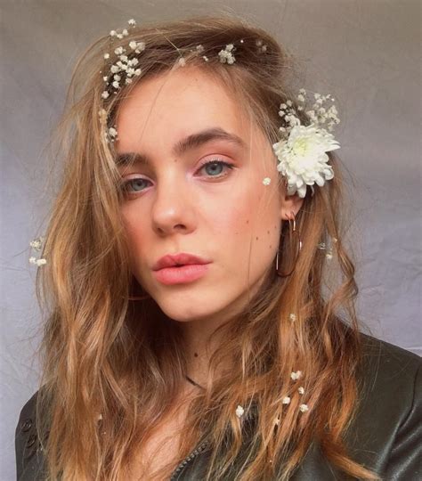 Clara Galle : r/PrettyWomen