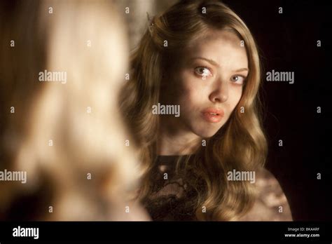 Chloe Year : 2009 - USA / Canada Director : Atom Egoyan Amanda Seyfried ...