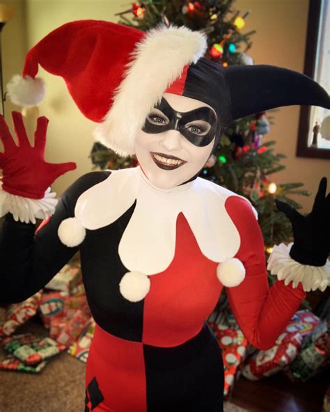 Harley Quinn holiday addition (Savannah Marie Cosplay) : r/cosplaygirls