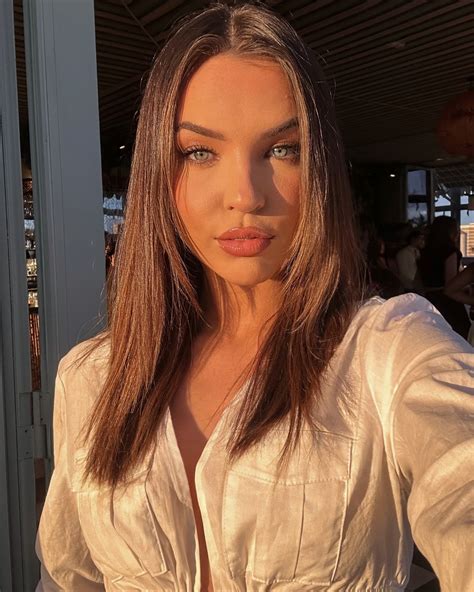 Davia Esther | last night with @rizz.social + @brynn_whitfield 💕