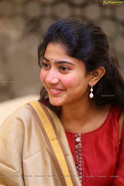 sai pallavi posters image  telugu actress gallerytelugu