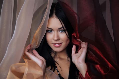 4K, Macy B, Brunette girl, Glance, HD Wallpaper | Rare Gallery