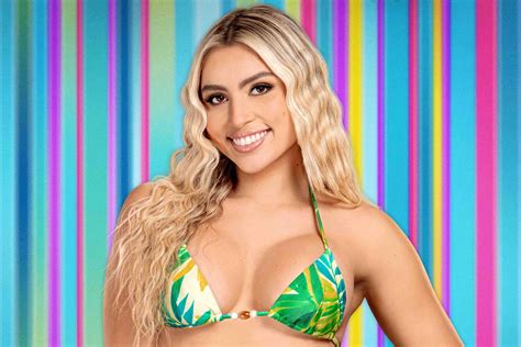Love Island USA's Andrea Spills on Rob & Leah Love Triangle