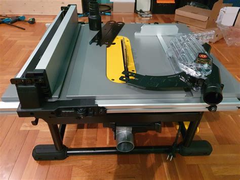 Stolna kružna pila DeWalt DWE 7492 QS