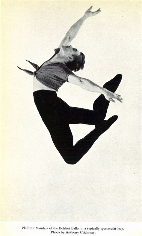 Vladimir Vassiliev del Ballet Bolshoi en un salto espectacular | Saltos ...