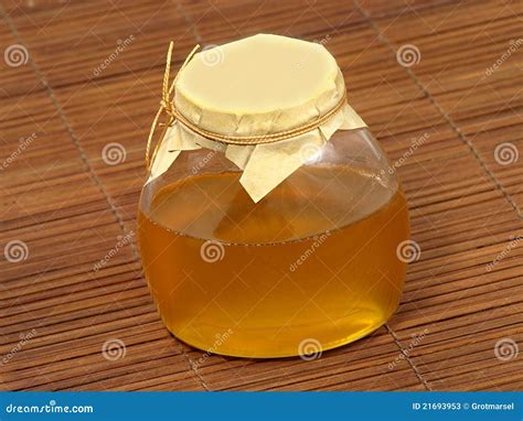 honigglas stockbild bild von biene honig frech gesund