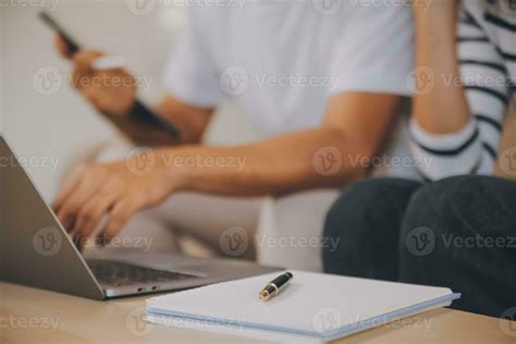 Asian business people discussing team of young asian entrepreneurs