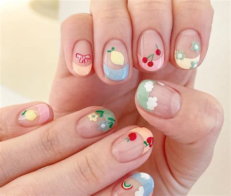 Các mẫu vẽ móng tay cute