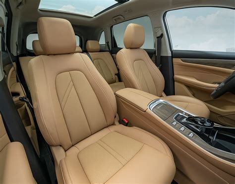 DFSK E5: SUV Híbrido Enchufable de 3 Filas | DFSK Perú
