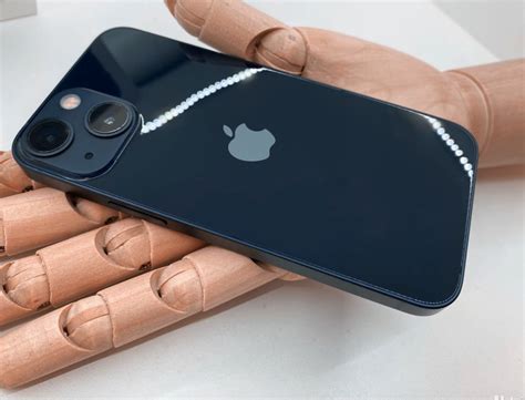 Таких смартфонов Apple больше не выпускают. Последний компактный ...