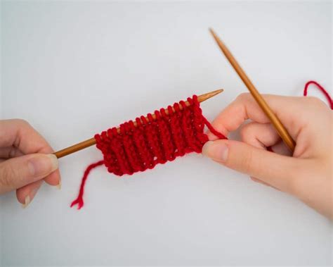 5 Best Knitting Needles for Beginners (Jan 2020 Review)