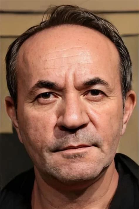 “Kurtlar Vadisi”nin aktyorunun 2 yaşlı övladı vəfat etdi - FOTO - Editor.az