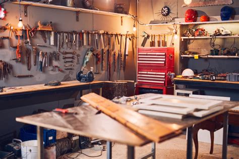 setting  shop  ideal layout   home workshop bob vila