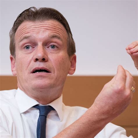 Electric models will soon dominate 10 passenger van rental 10