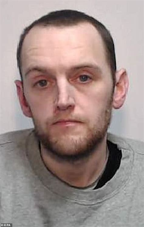 'He's no fighter - him being in the army is ridiculous': Disgusted ...
