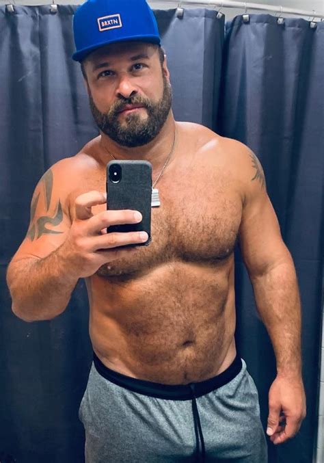 pin  celebrities hairy muscle men dad bods handsome older men