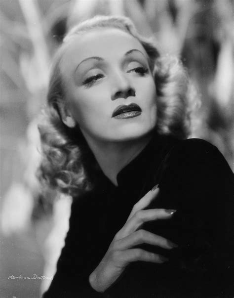 Download Marlene Dietrich Sultry Pose Wallpaper | Wallpapers.com