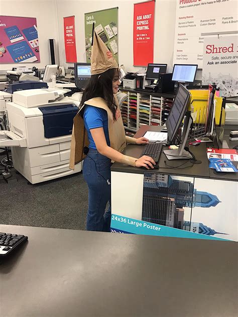 Caught off guard : r/Staples