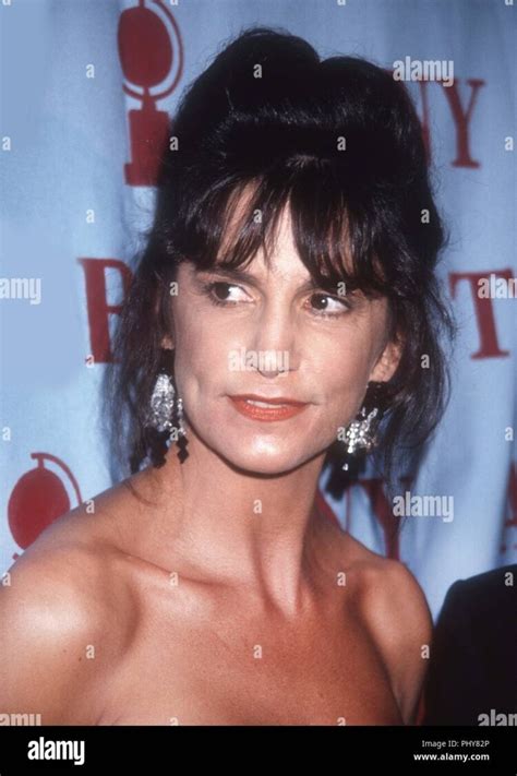 10 Hot Sexy Mercedes Ruehl Bikini Pics