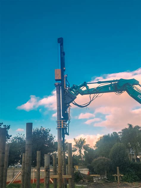 PILE-X-550CG-Pile-driver