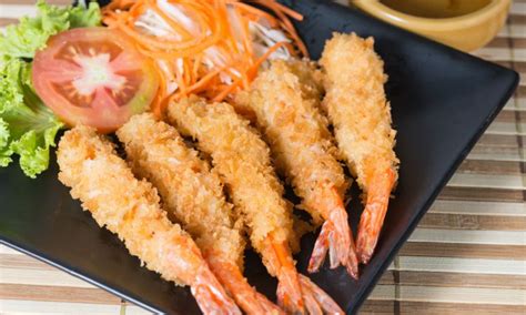 What is Izakaya: A Guide to Japanese Gastropubs - Hungry Hub Blog