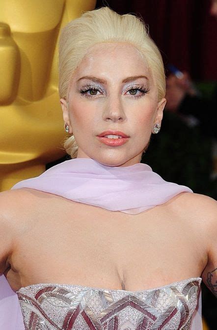 Lady Gaga - shimmer overload! Silver and Gold glitter on the eyes ...