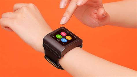 Hipee, el reloj inteligente que monitoriza la presión arterial ...