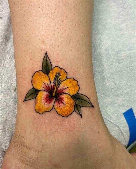 10 Best Small Hibiscus Tattoo Ideas That Will Blow Your Mind!