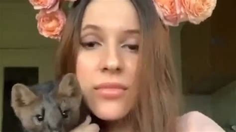 Уместо да постане бунда, руски самур постао хит на интернету (ВИДЕО ...