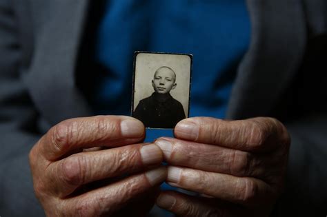 Auschwitz survivors tell their story 70 years later