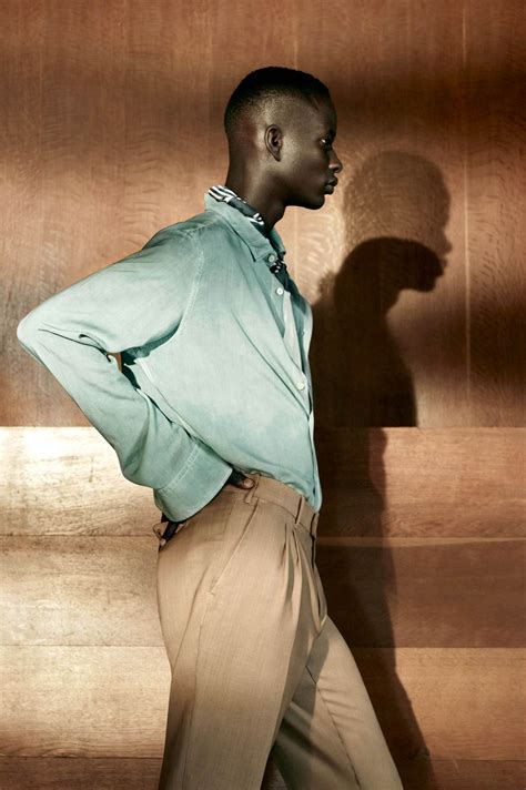 Canali Presents Its New Spring-Summer 2022 Collection - Luxferity Magazine