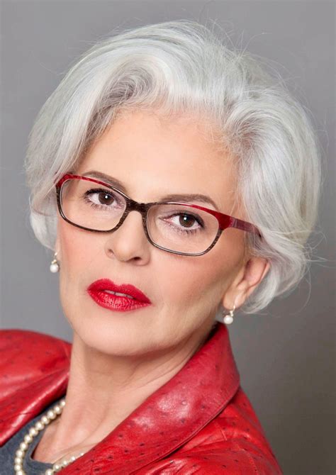 pixie cut gray hair 5