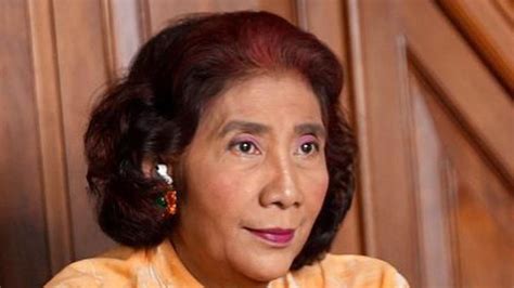 pilot susi air bebas setelah   disandera kkb susi pudjiastuti