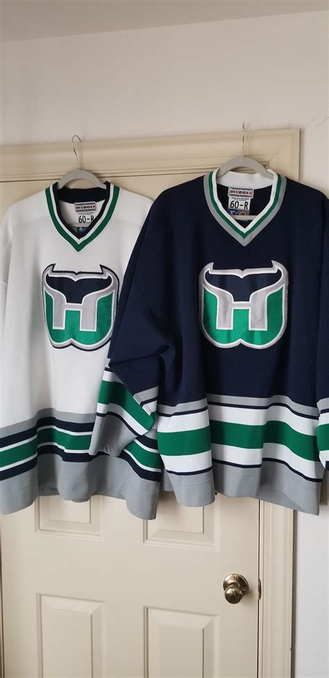 Hartford whalers final season jersey set : r/nhl