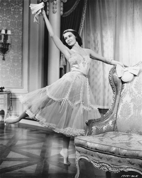 Cyd Charisse | Cyd charisse, Glamour, Vintage glamour